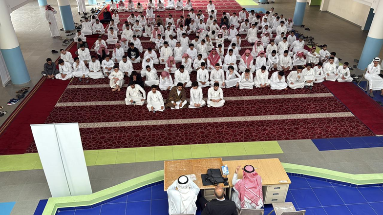 “أكاديمية 180” تنفذ برنامجاً تعريفياً لطلاب المرحلة الثانوية
